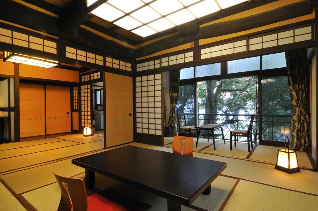 Shirakabeso Hotel Izu  Ruang foto