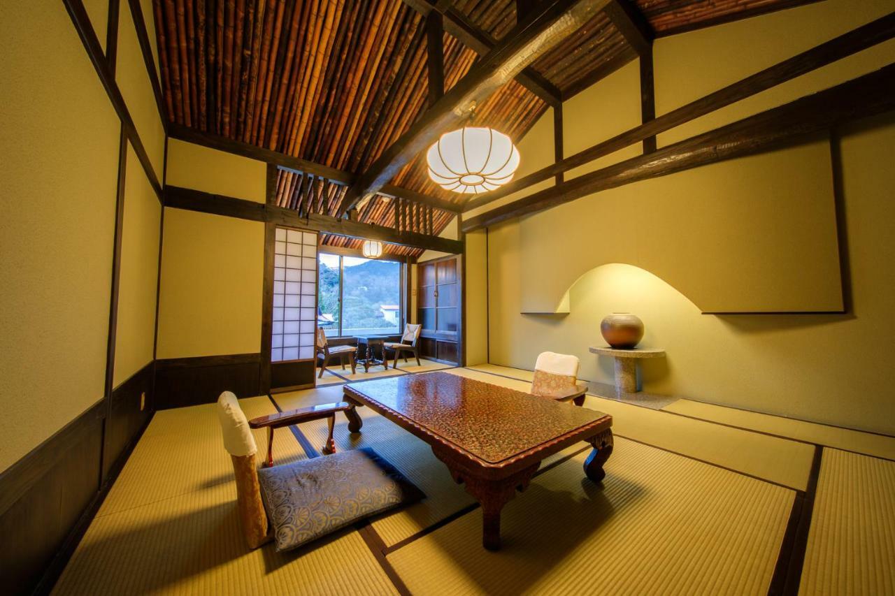 Shirakabeso Hotel Izu  Bagian luar foto